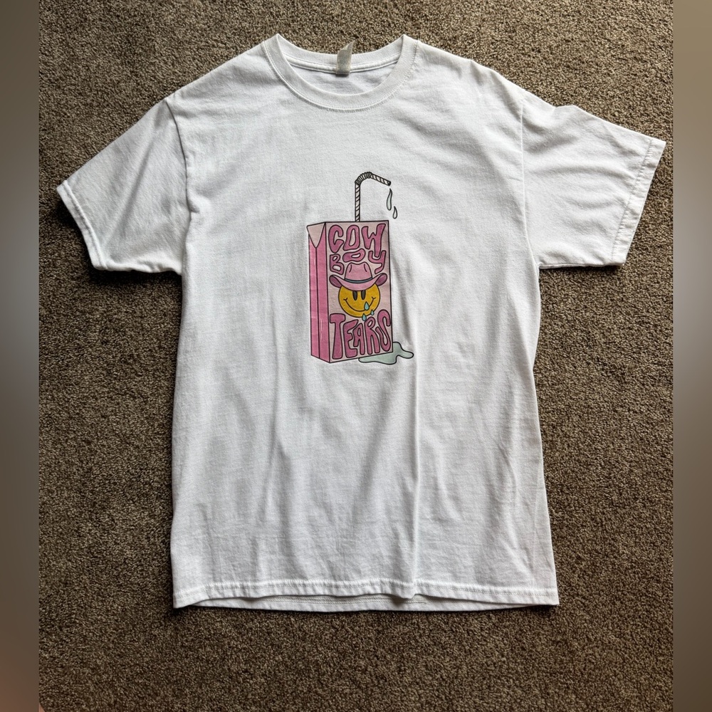 Walking 7T Graphic Tee